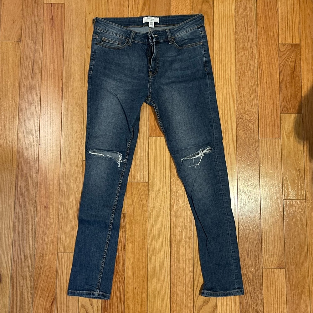 Forever 21 skinny jeans knee cuts